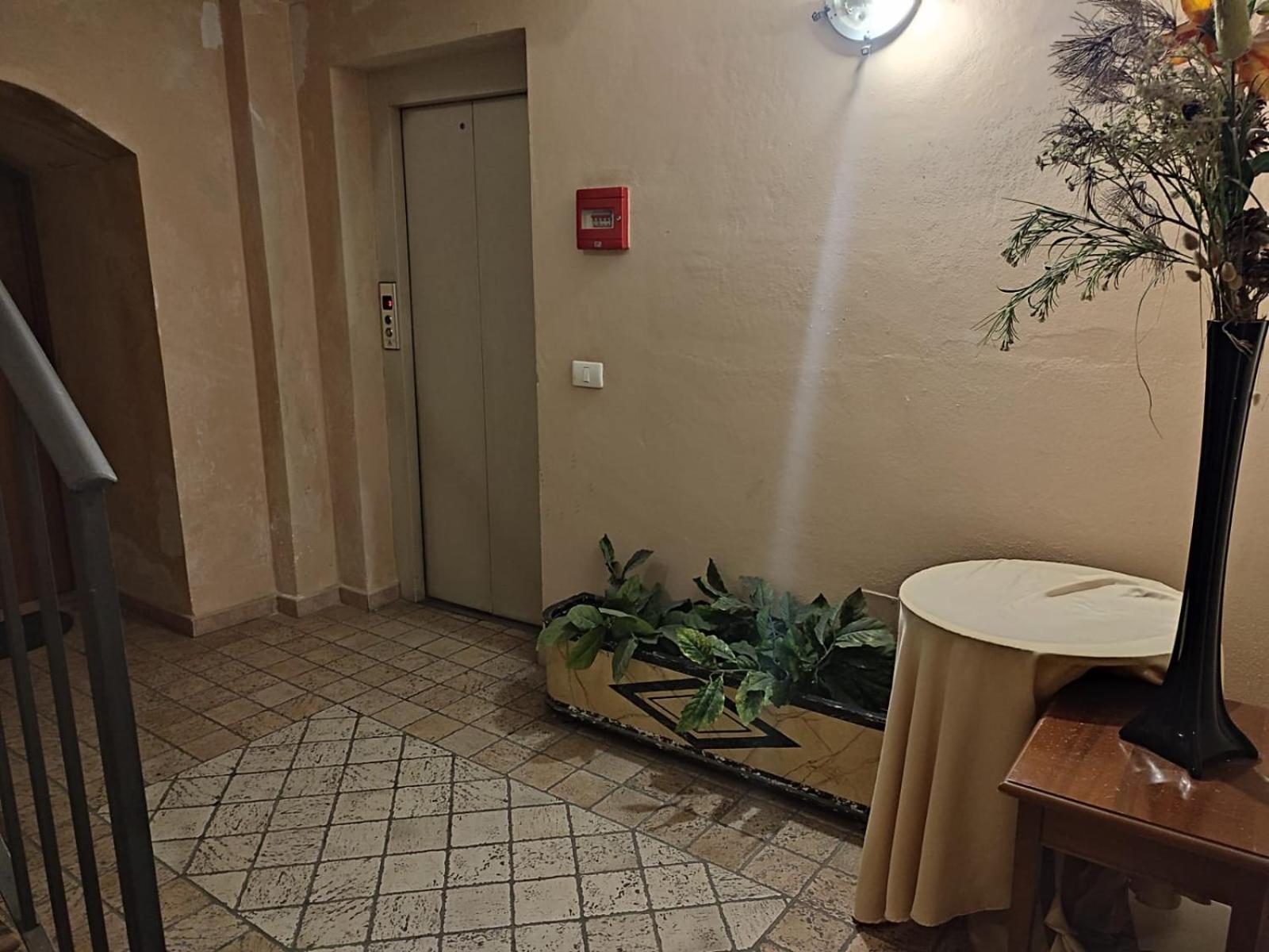 New Superior Holiday House Κατάνια Εξωτερικό φωτογραφία